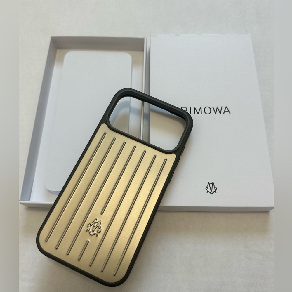 Rimowa Iphone Case Aluminum For Iphone 17 Pro Max TITANIUM - Picture 3 of 5